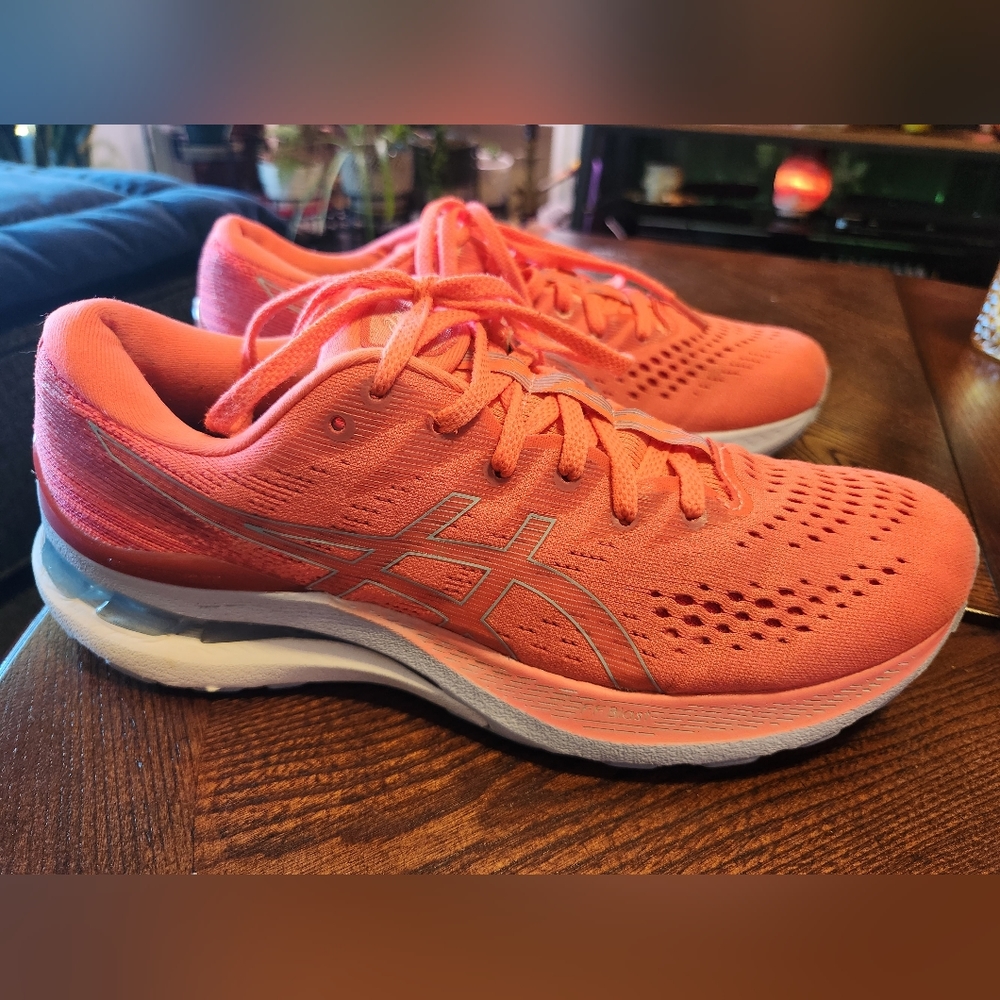 Asics Gel Kayano 28 Running Shoes - Women's Size 10.5